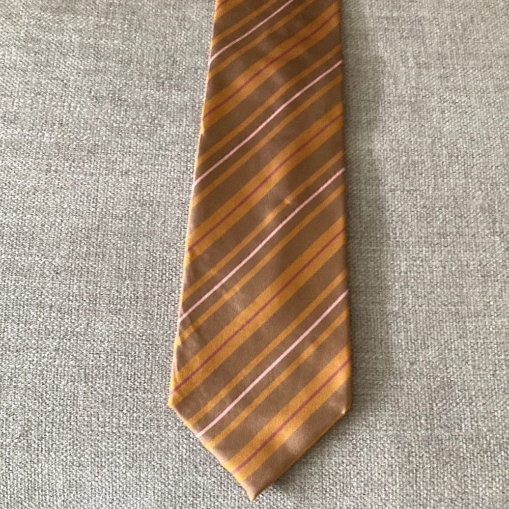 Roberto Fino Silk Tie in Orange with Tan/pink/Red Diagonal Stripe.